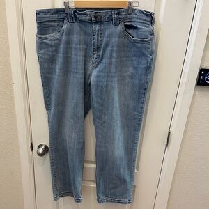 Duluth Trading Co Light Blue Straight Jeans Ballroom Double Flex Relxd 40x30